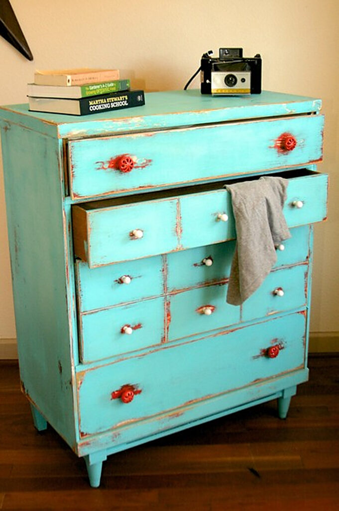 Commode vintage, style shabby chic